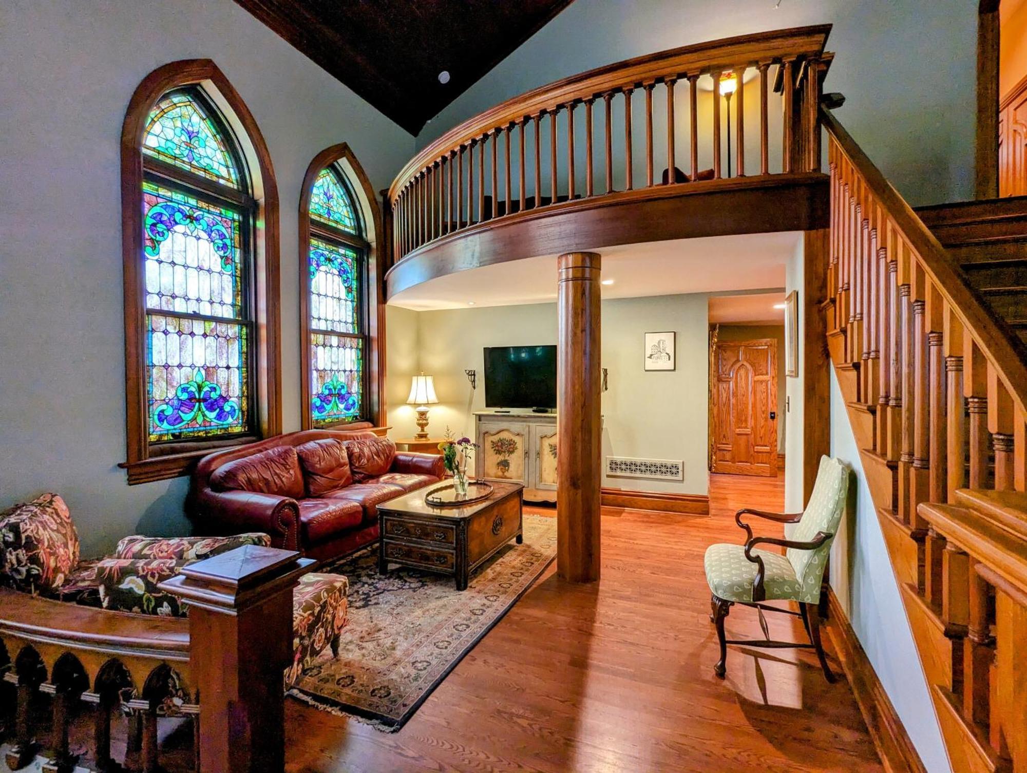 Gothic Heights Inn Clifton Heights Екстериор снимка